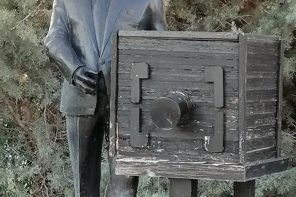 Karşıyaka Belediyesi Hamza Rüstem Fotoğraf Evi - Resim 14