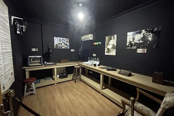 Karşıyaka Belediyesi Hamza Rüstem Fotoğraf Evi - Resim 13