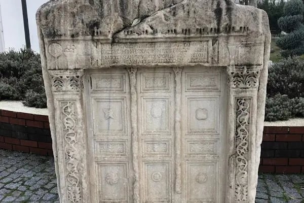 Karşıyaka Belediyesi Hamza Rüstem Fotoğraf Evi - Resim 16