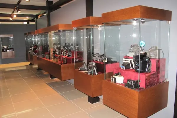 Karşıyaka Belediyesi Hamza Rüstem Fotoğraf Evi - Resim 8