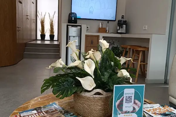 Dent Risus Diş Polikliniği - Resim 10