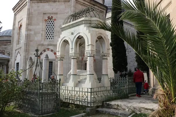 Ayşe Hafsa Sultan Türbesi - Resim 15