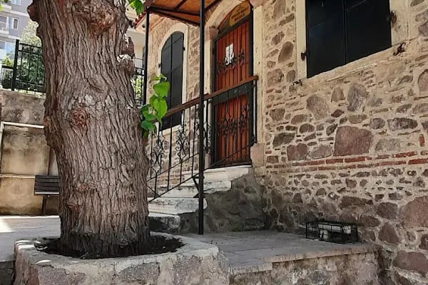 AYA PARESKEVİ (YANIK KİLİSE) - Resim 4
