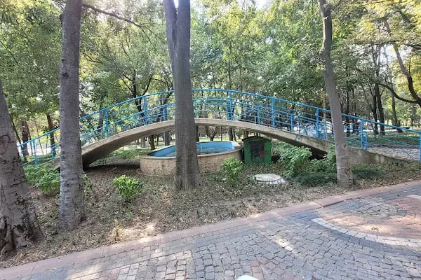 Vali Hüseyin Öğütçen Parkı - Resim 6