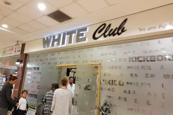 White Sports Center - Resim 19