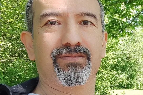 Doç. Dr. Şeref Şimşek - Çocuk ve Genç Psikiyatristi / Psikoterapisti - Resim 2