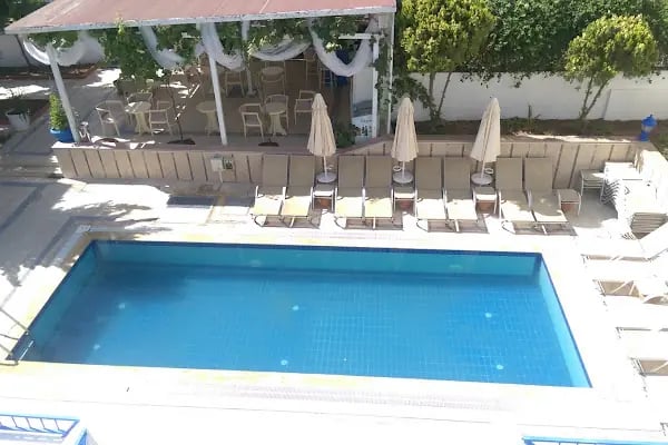 Zuzus Apartments - Resim 3