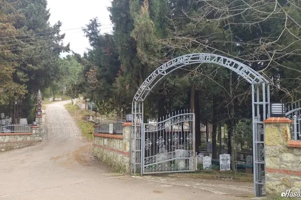 Yuvacık Merkez Mezarlığı - Resim 18