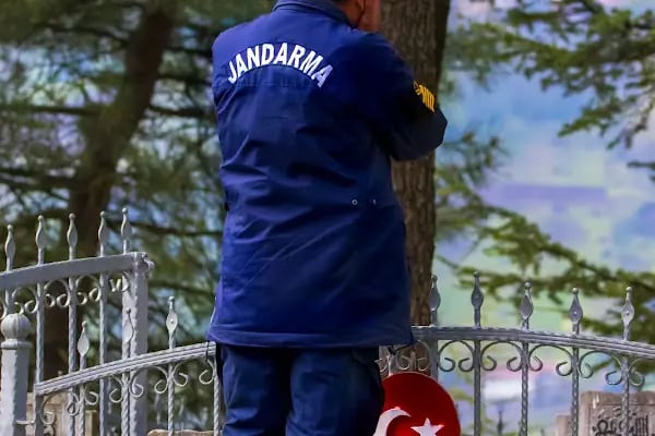 Yuvacık Merkez Mezarlığı - Resim 17