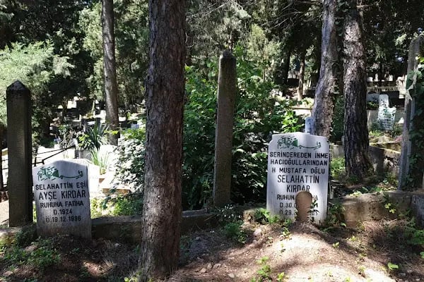 Yuvacık Merkez Mezarlığı - Resim 16