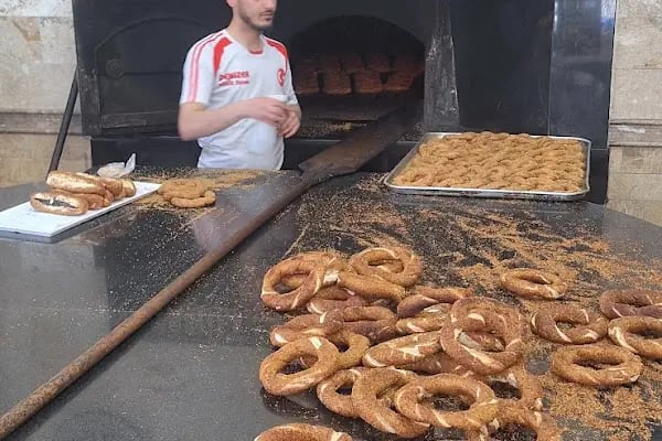 KARABAŞ UNLU MAMULLER &amp; EKMEK FIRINI - Resim 2