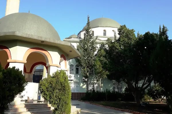Hatice Kurttepeli Cami - Resim 3
