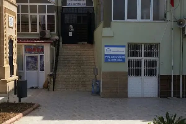 Hatice Kurttepeli Cami - Resim 4