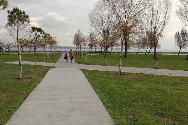 İBB Cemal Kaytaz Parkı - Resim 1