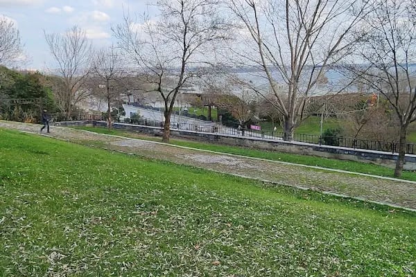 İBB Cemal Kaytaz Parkı - Resim 14