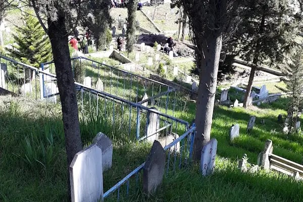 ALSANCAK KABRISTANLI GI - Resim 2