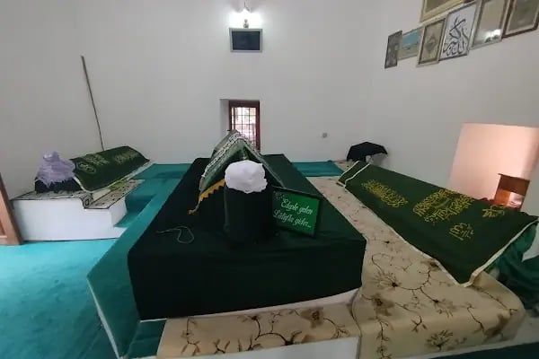 Revak sultan türbesi - Resim 7