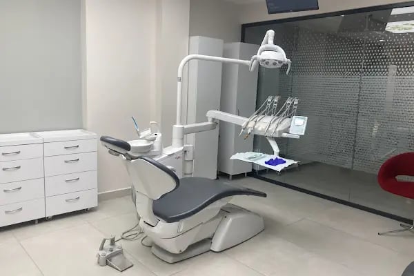 İzmir Tınaztepe Üniversitesi Ağız ve Diş Sağlığı Uygulama ve Araştırma Merkezi - Resim 8