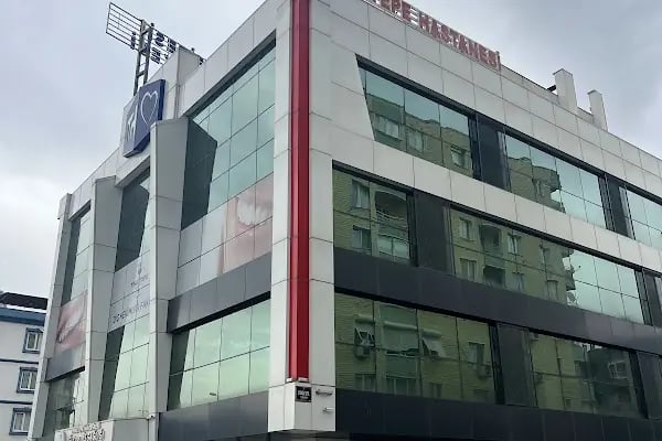 İzmir Tınaztepe Üniversitesi Ağız ve Diş Sağlığı Uygulama ve Araştırma Merkezi - Resim 3