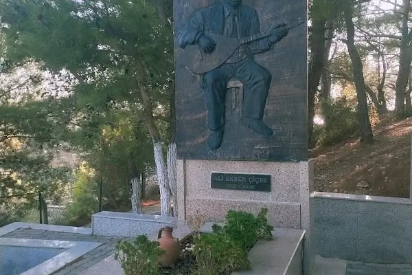 Tahtakuslar Mezarlığı - Resim 2