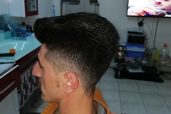 Emin Erkek Kuaförü - Resim 15