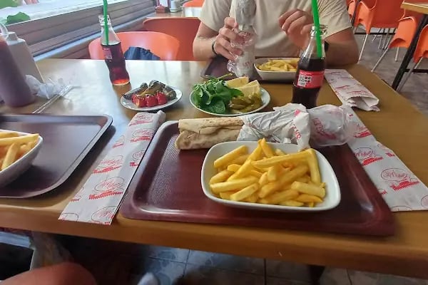 Sayan Kardesler restaurant - Resim 6