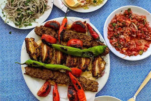 KEBAPÇI HAMZA USTA RESTORANT - Resim 3