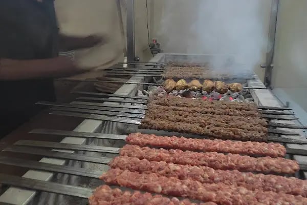 KEBAPÇI HAMZA USTA RESTORANT - Resim 8