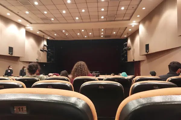 İBB Reşat Nuri Tiyatrosu - Resim 4