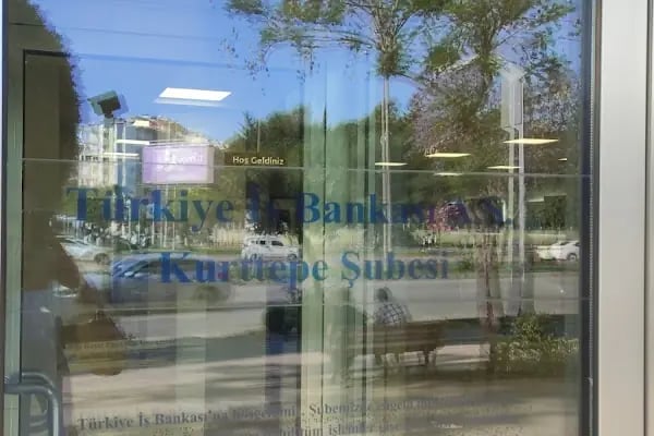 Türkiye İş Bankası Kurttepe/Adana Şubesi - Resim 3
