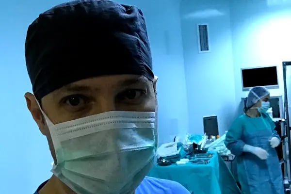 Op. Dr. Türker Üstün Estetik Plastik Cerrahi Kliniği | Jinekomasti İzmir - Resim 17