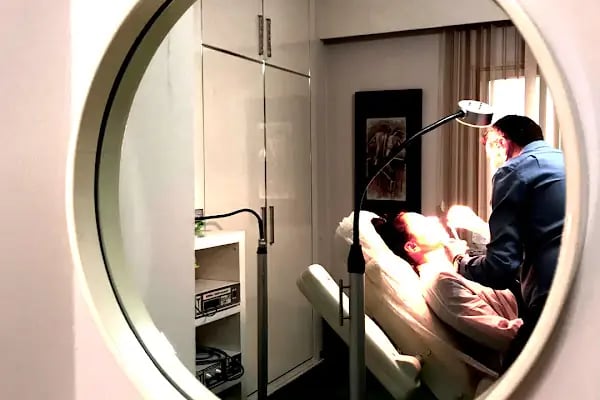 Op. Dr. Türker Üstün Estetik Plastik Cerrahi Kliniği | Jinekomasti İzmir - Resim 4