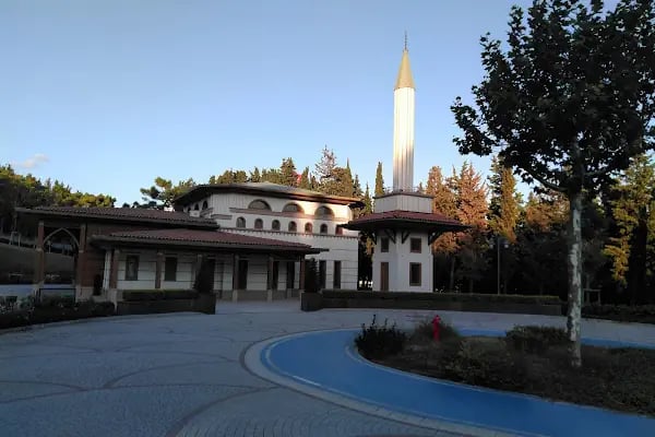 Halkalı Millet Bahçesi - Resim 3