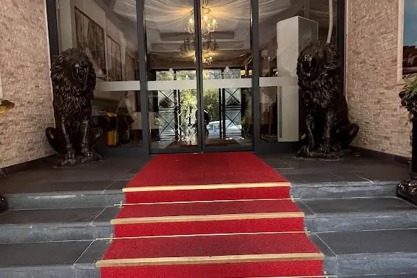 The Mara Palace - Resim 14