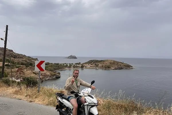 Fast Rent a Moped - Resim 8