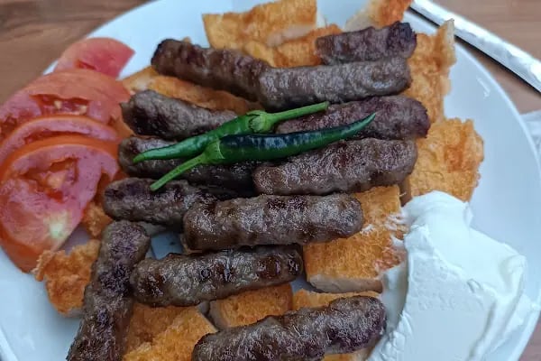 Ödemiş Köftecisi KÖFTECİ DAYI ALTINDAĞ - Resim 3