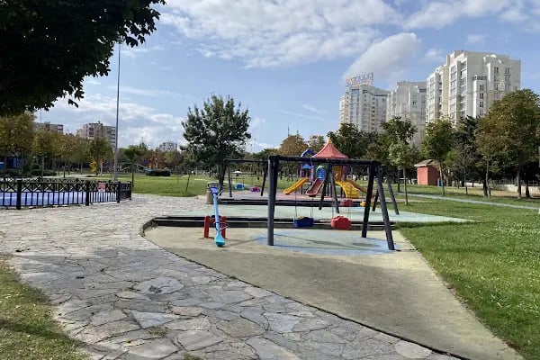 Küçükçekmece Belediyesi Şehit Berkay Işık Parkı - Resim 2