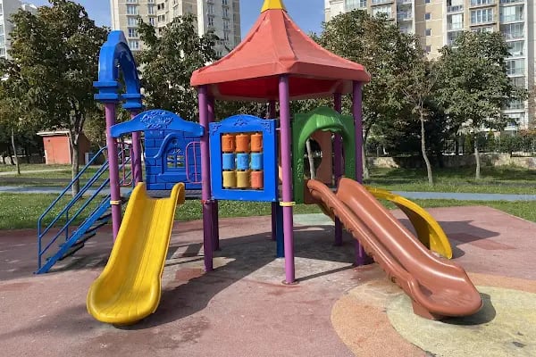 Küçükçekmece Belediyesi Şehit Berkay Işık Parkı - Resim 3