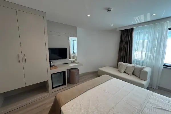 MAD INN LARA - Resim 2