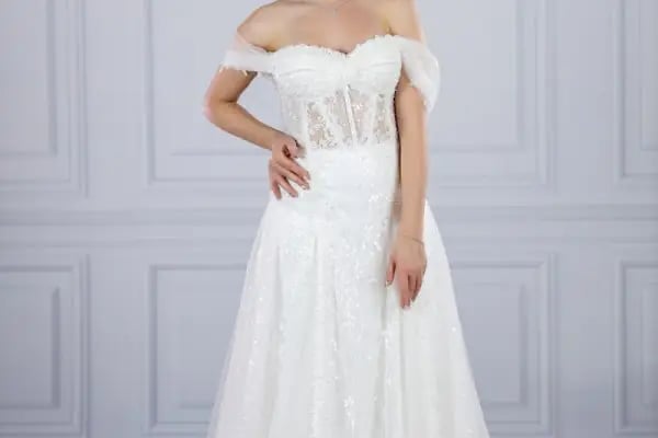 Balıkesir İlgün Moda Gelinlik Tasarım - Resim 13