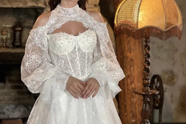 Balıkesir İlgün Moda Gelinlik Tasarım - Resim 3