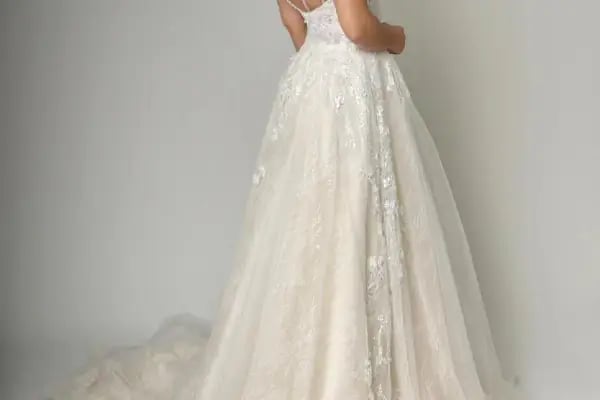 Balıkesir İlgün Moda Gelinlik Tasarım - Resim 15