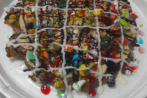 Aile Waffle Cafe - Resim 19