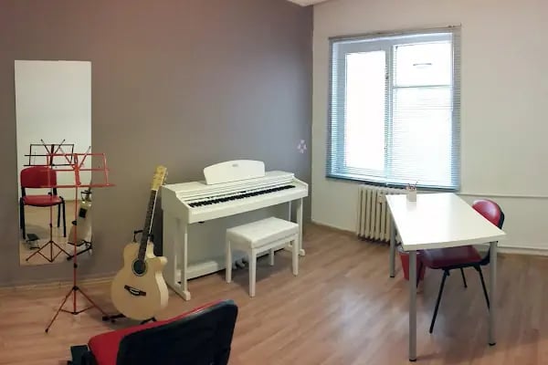 Karnaval Sanat Okulu - Müzik Kursu - Resim 9