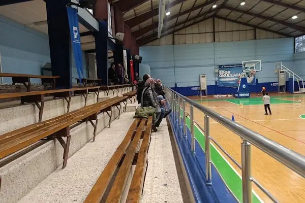 50.Yil Spor Salonu - Resim 2