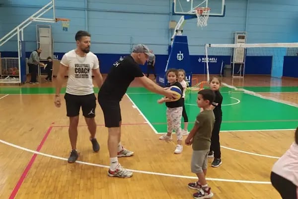 50.Yil Spor Salonu - Resim 10