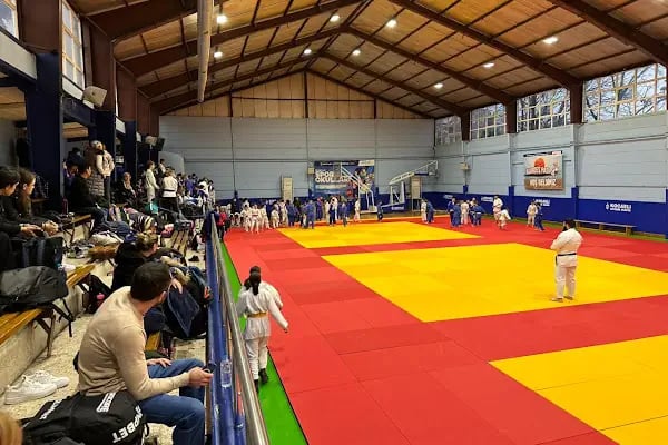 50.Yil Spor Salonu - Resim 3