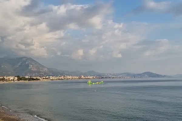 En Vie Beach - Resim 13