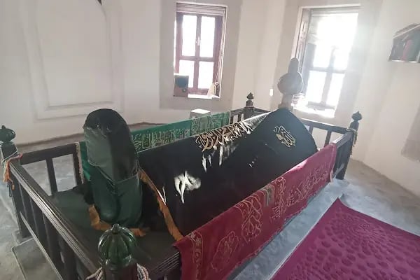 Cenabi Ahmet Paşa Türbesi - Resim 6