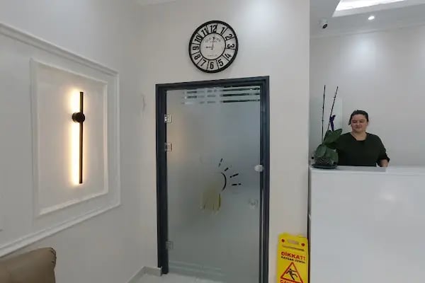 Diş hekimi Mehmet ÖZER-Alanya Diş hekimi -Diş kliniği-İmplant -Zirkonyum-Acil Diş-Kanal Tedavisi-Porselen kaplama-Dentist- - Resim 9
